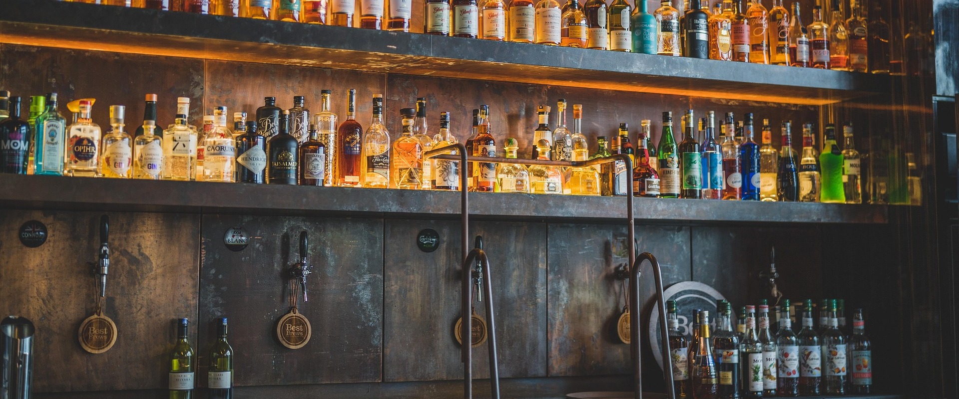 Elevate Your Bar Space with Stylish Decor and Silicone Solutions