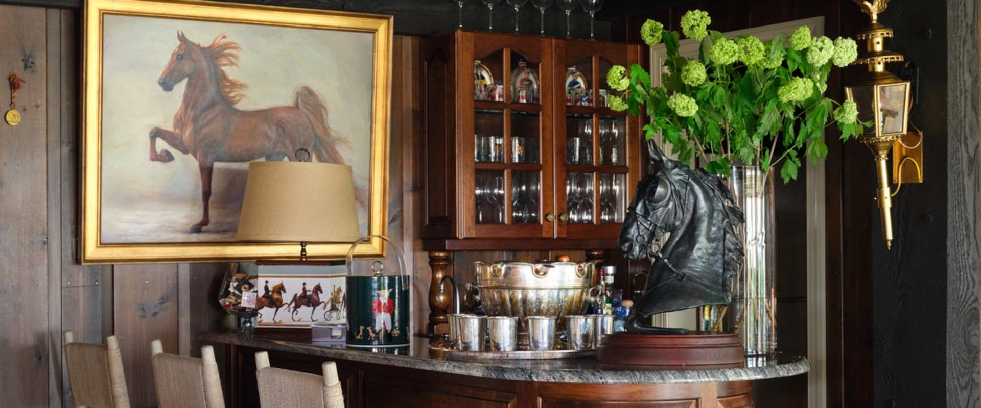 Entertain in Style: Bar Décor Ideas to Elevate Your Next Party