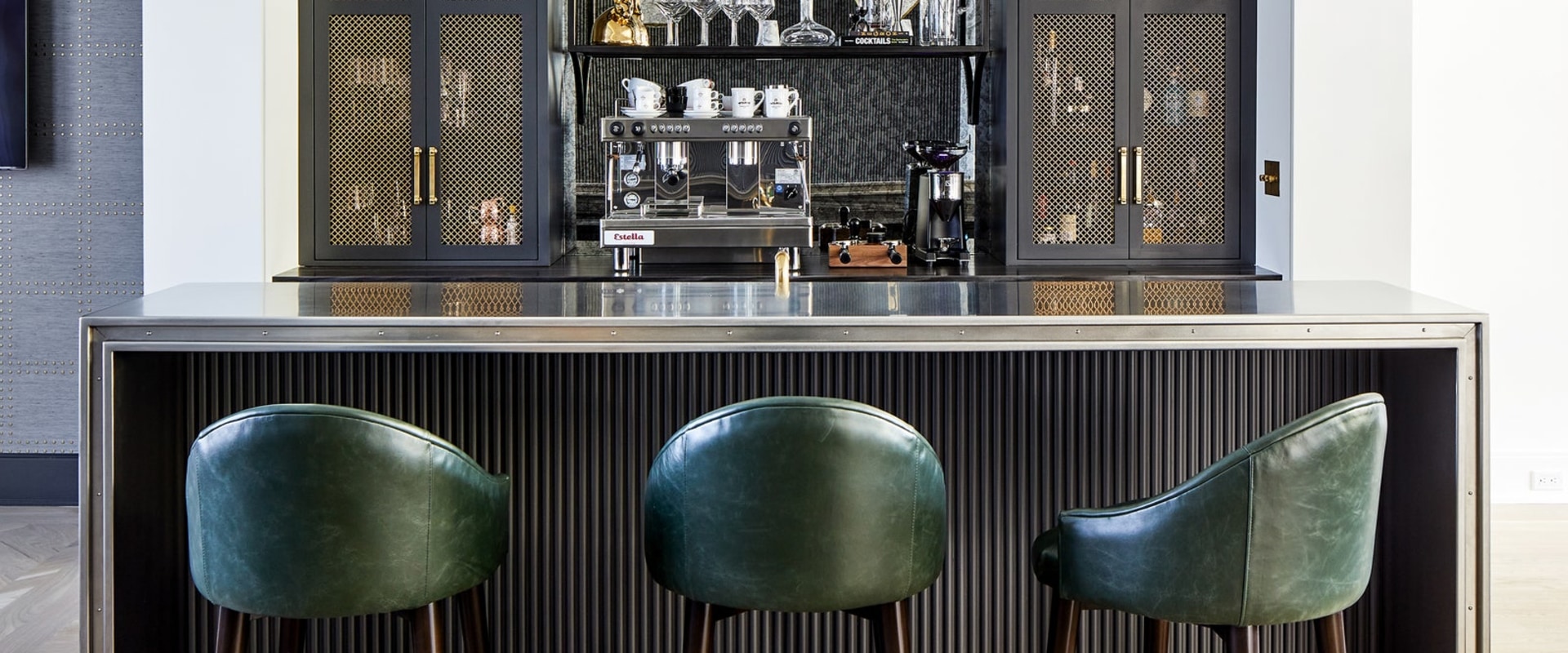Creating a Cohesive Look with Bar Decor and Accessories
