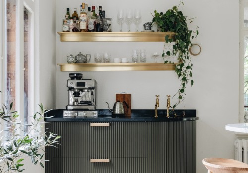Transforming Your Bar Decor: A Guide to Functional and Decorative Accessories